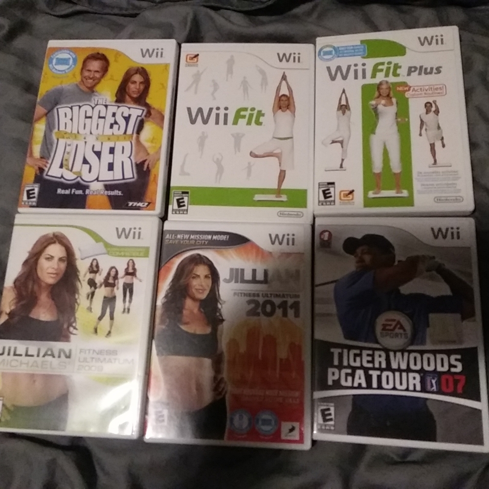 Nintendo Wii Fitness & Sports Game Bundle - White and Green Accents